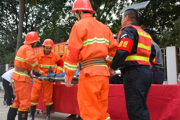 大族元亨光電2018年消防實戰(zhàn)演習(xí)