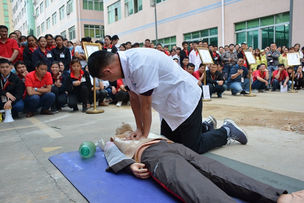 大族元亨光電2018年消防實戰(zhàn)演習(xí)